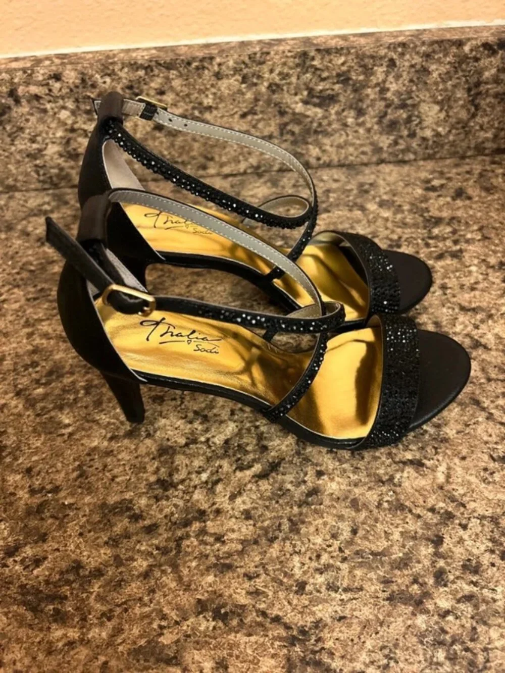 Thalia Sodi heeled sandals - Size 6